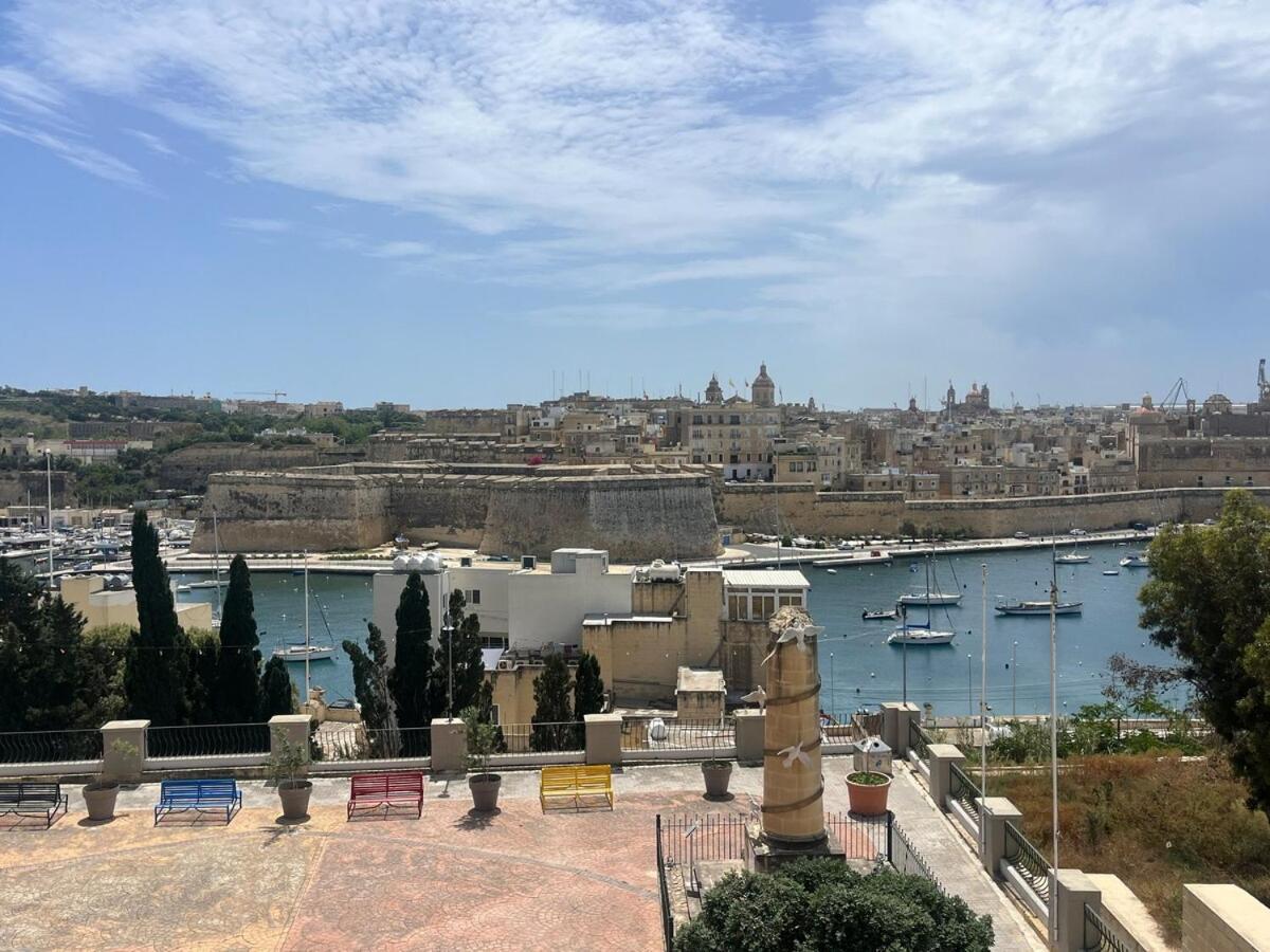Harbour View Apt With Terrace Kalkara Esterno foto