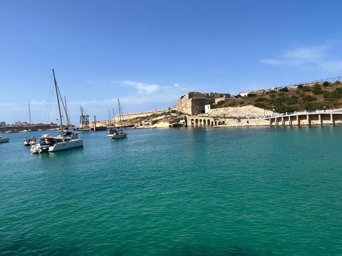 Harbour View Apt With Terrace Kalkara Esterno foto